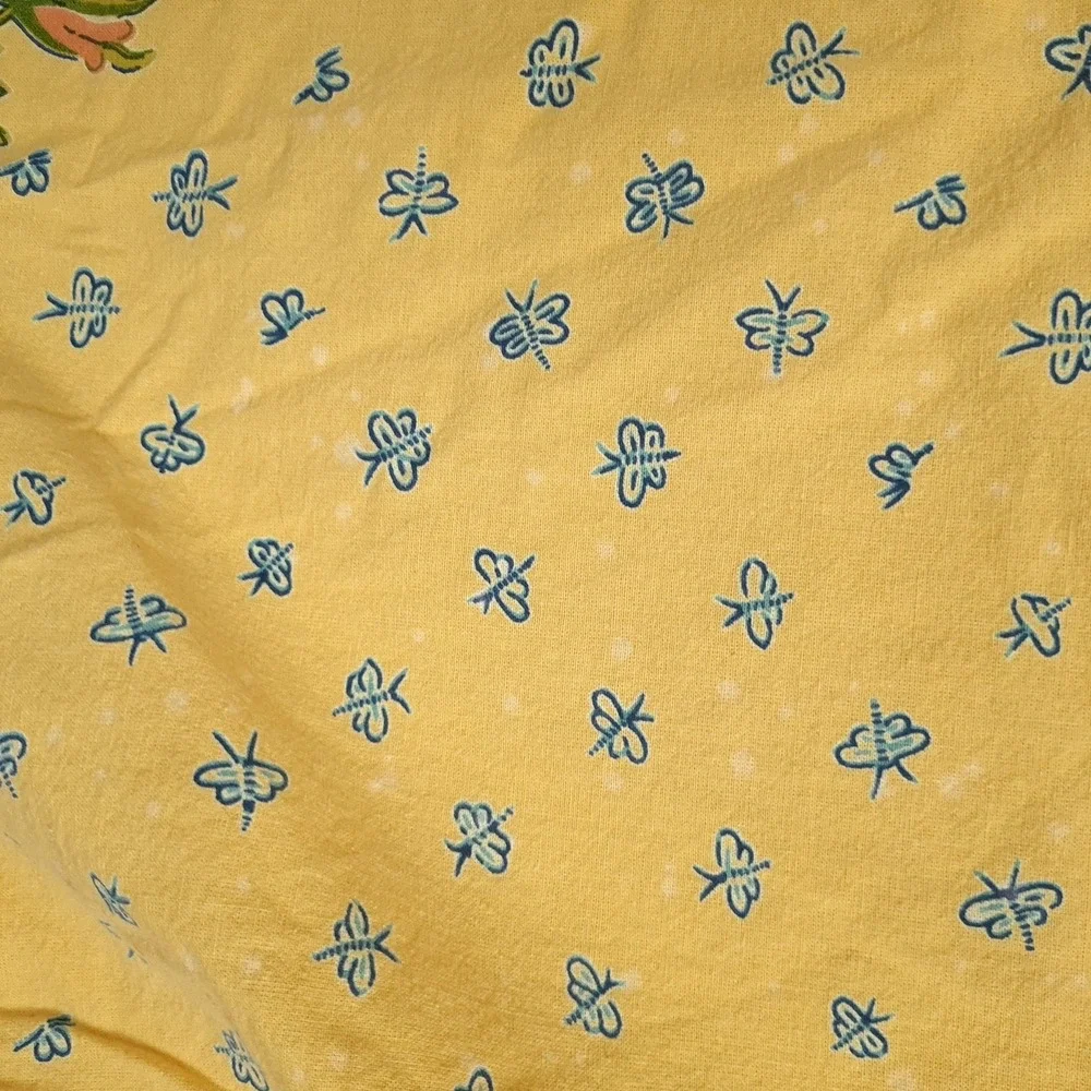 Williams-Sonoma Round Yellow Tablecloth Bees Floral Border Cotton French Country